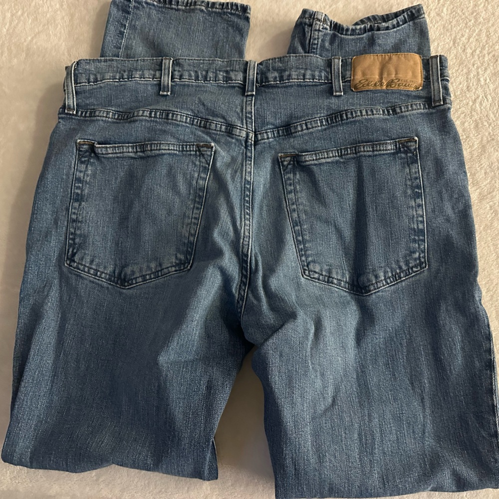 Men’s Eddie Bauer Slim Fit Jeans. 40x32.